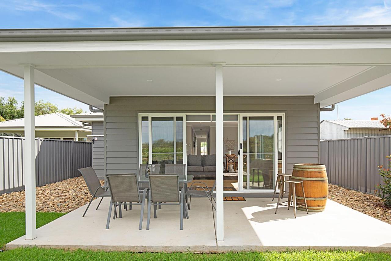 Milawa Vineyard Views - Guesthouse 1 Exterior photo